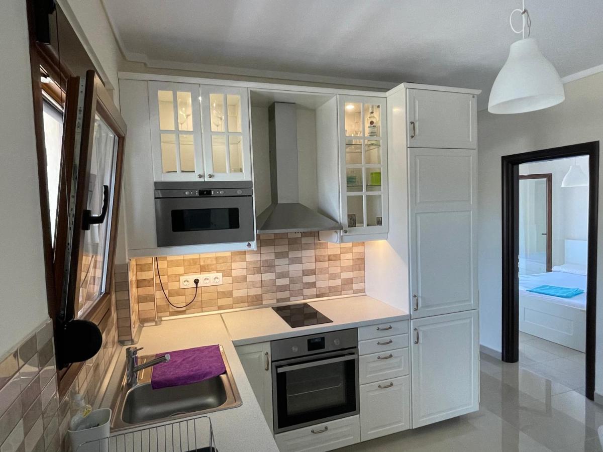 Luxury And Sunny Apartment 250 Mts From The Beach!! Peraia  Exterior photo