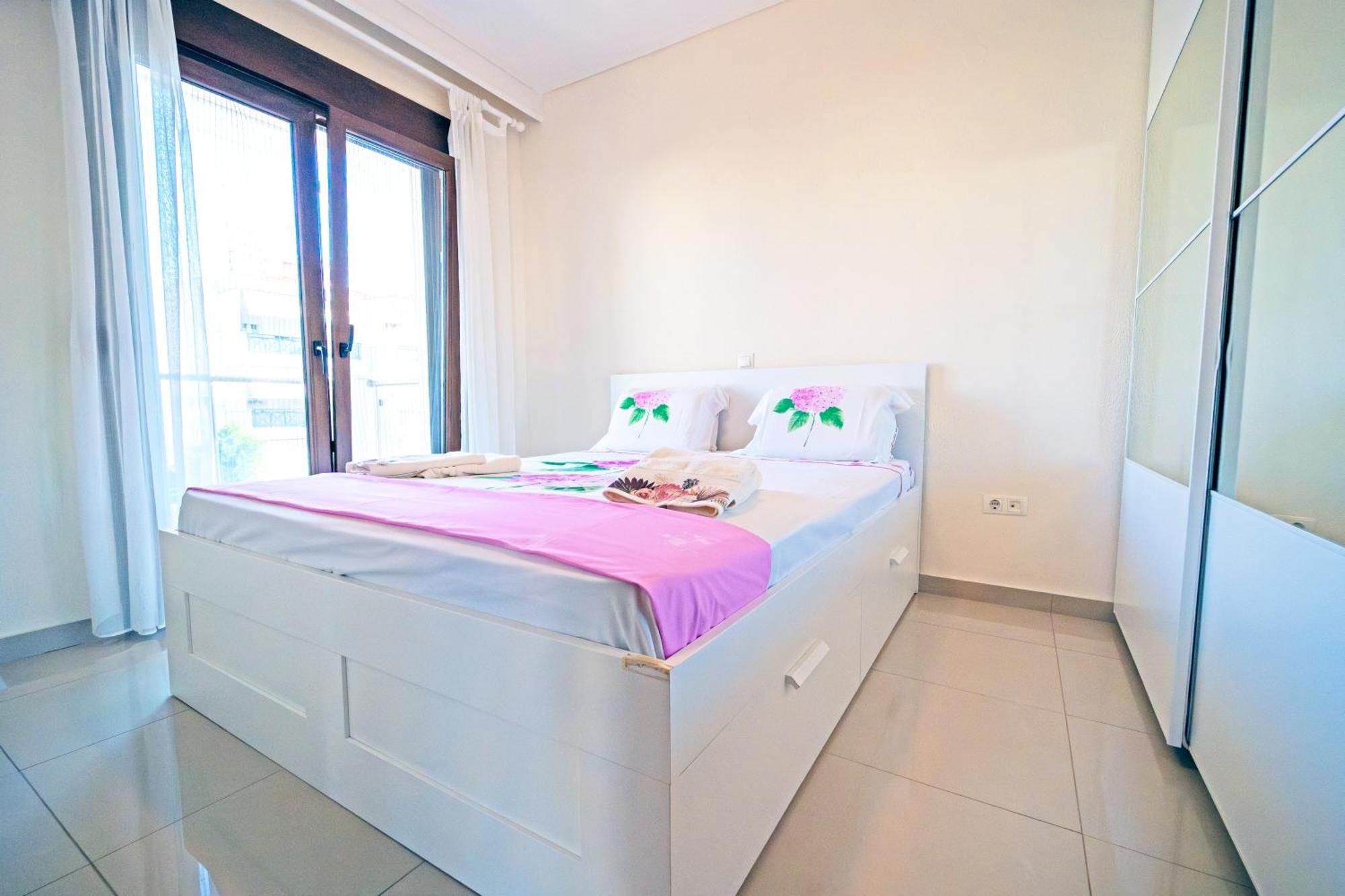 Luxury And Sunny Apartment 250 Mts From The Beach!! Peraia  Exterior photo
