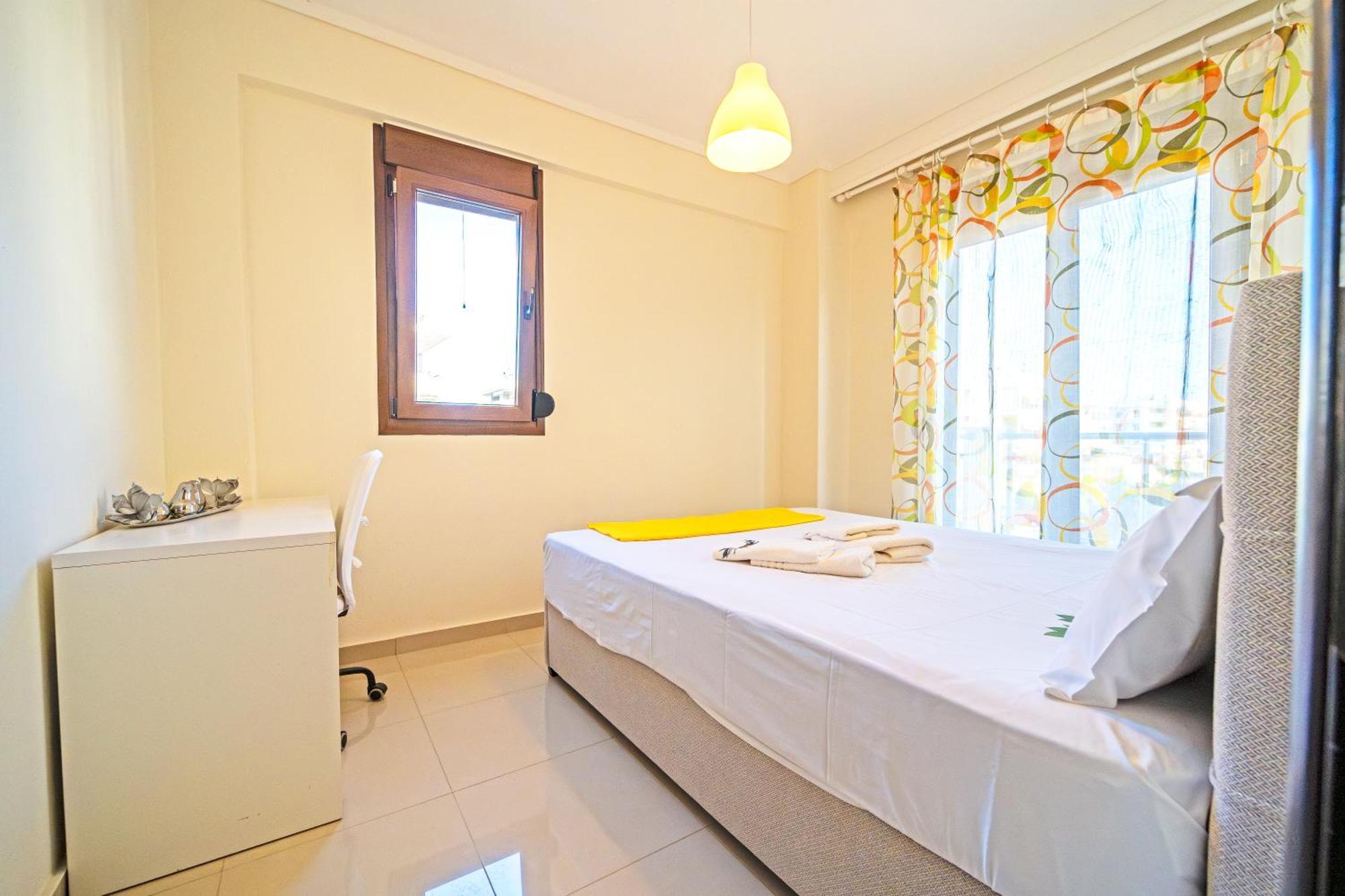 Luxury And Sunny Apartment 250 Mts From The Beach!! Peraia  Exterior photo